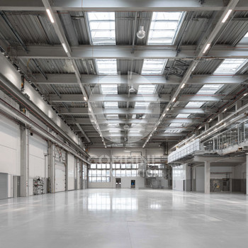 ca. 3.200 m² hochwertige Neubau Hallenflächen mit Büro zu Vermieten - combine Transaction