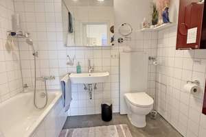STUTTGART-GIEBEL - 2,5-ZIMMER-ETW, 9. OG, MODERN, AUFZUG, S/W-BALKON, EBK, 2 MIN. ZUR STADTBAHN. – 70499 Bergheim, Stuttgart – Vorschaubild 5