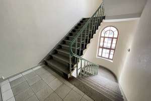 Besondere 3-Raum-Dachgeschoss-Maisonettewohnung mit zwei Bädern, großer Dachterrasse, Kamin & Garage – 2826 Innenstadt, Görlitz – Vorschaubild 4