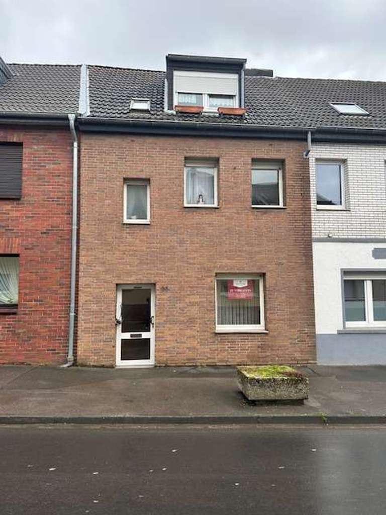 Immobilie in Würselen - Modernisierungsbedürftiges Reihenhaus in ruhiger Wohnlage von Würselen - Euchen - Bild 0