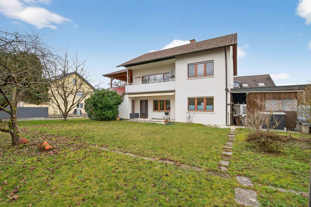 Immobilie in Durmersheim - Provisionsfrei! Vielfältig nutzbares ZFH mit großem Grundstück und Ausbauoptionen in Durmersheim! - Bild 0