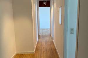 Schöne 5-ZKBB Wohnung mit Ausblick zu vermieten! – Mombertplatz 31, 69126 Emmertsgrund, Heidelberg – Vorschaubild 7
