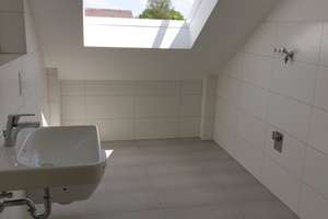 Das Haus im 2021 gebaut. Schöne 3-Zimmer-Wohnung in Koblenz-Karthause – Birkenweg 1 A, 56075 Karthäuserhofgelände, Koblenz – Vorschaubild 14