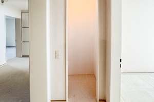 Lichtdurchflutete Wohnung mit großzügigem Raumangebot in zentraler Lage – Die vollständige Adresse der Immobilie erhältst du vom Anbieter., 27580 Lehe, Bremerhaven – Vorschaubild 14