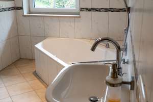 Zweifamilienhaus zu verkaufen – Perfekt für Eigennutzer & Investoren – Die vollständige Adresse der Immobilie erhältst du vom Anbieter., 94034 Patriching, Passau – Vorschaubild 13