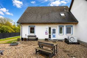 Schönes Einfamilienhaus mit neuer Luft-Wärmepumpe in sehr ruhiger Wohnlage – Die vollständige Adresse der Immobilie erhältst du vom Anbieter., 14476 Fahrland, Potsdam – Vorschaubild 3