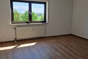 Helle neu renovierte 2-Zimmer Wohnung mit Balkon und TG-Stellplatz in Karlsruhe-Neureut – Die vollständige Adresse der Immobilie erhältst du vom Anbieter., 76149 Neureut, Karlsruhe – Vorschaubild 9