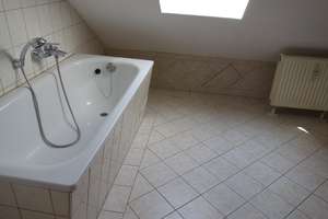 3-Zimmer-Dachgeschosswohnung zu vermieten! – Barbarastraße 9, 6618 Naumburg (Saale) – Vorschaubild 5
