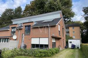 zum 01.10.2026 - DHH im KfW-55 Standard in absolut ruhiger, zentrumsnaher Lage