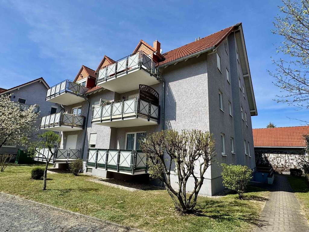 Vermietete Singlewohnung in schöner Lage in Weinböhla zu verkaufen