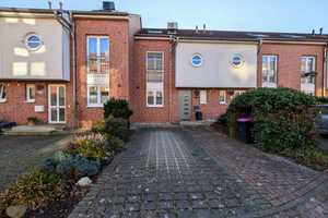 Top modernisiertes Reihenhaus mit Klimaanlage direkt am Naherholungsgebiet – Neuss (Rhein-Kreis) – Vorschaubild 1