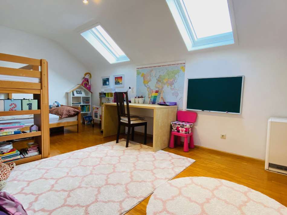 Kinderzimmer 1 DG