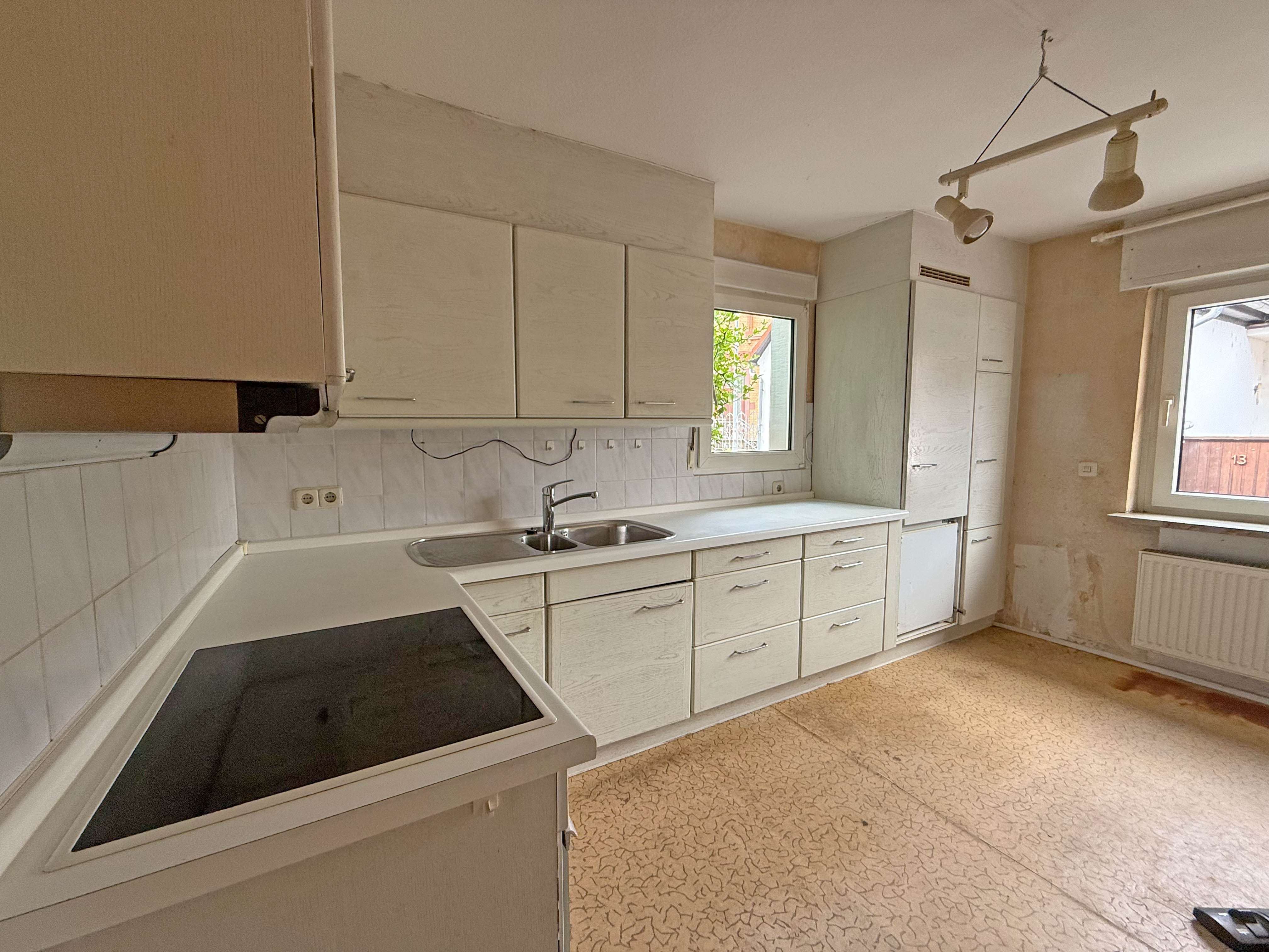 Immobilie in Hainburg - Charmantes Einfamilienhaus mit viel Potenzial - ideal für Familien und kreative Gestalter - Bild 5