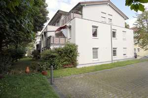 Schicke Dachgeschosswohnung mit Balkon im beliebten Striesen, VERMIETET – Die vollständige Adresse der Immobilie erhältst du vom Anbieter., 1277 Striesen-Ost, Dresden – Vorschaubild 2