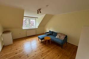 Möblierte gemütliche Dachwohnung mit freundlicher Atmosphäre in bester Lage