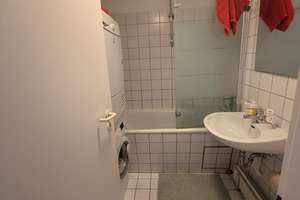 Wohnen mit Charakter: 2,5-Zimmer-Dachgeschosswohnung in Obersendling – Boschetsrieder Strasse 55, 81379 Obersendling, München – Vorschaubild 11