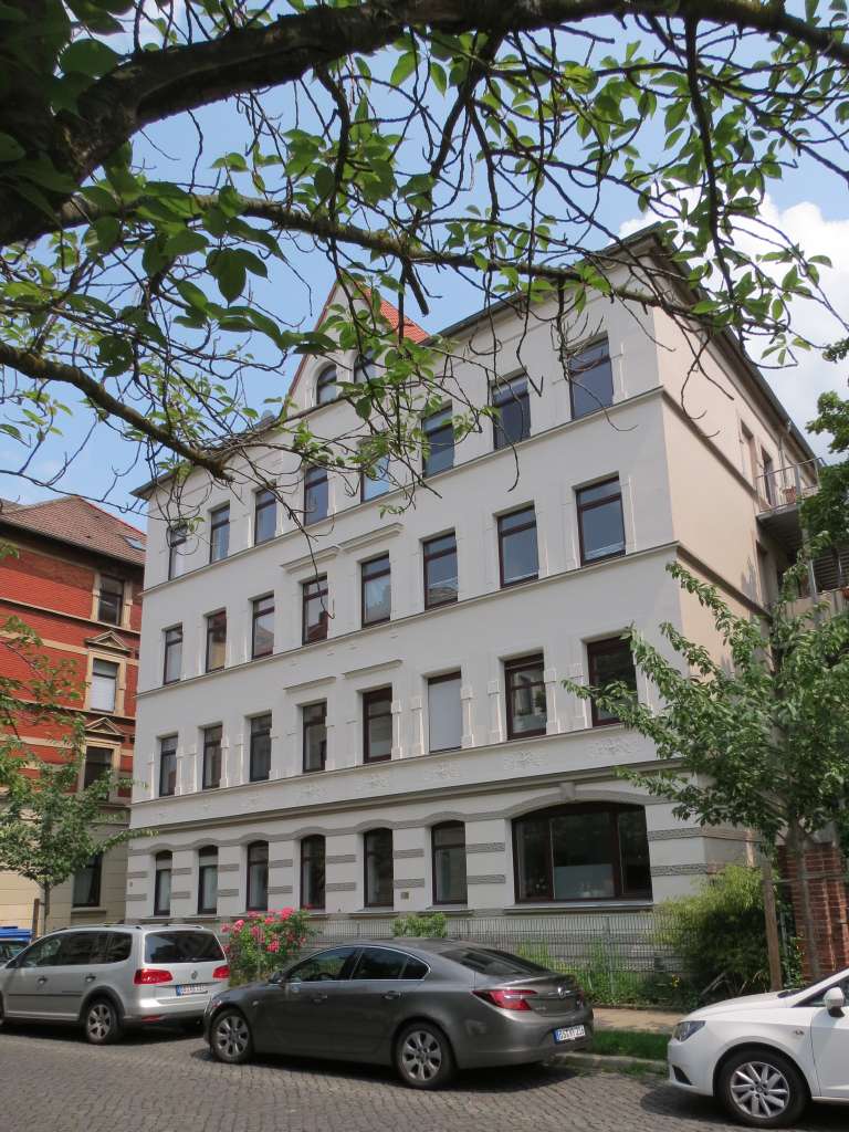 Komplett sanierte Altbauwohnung in bester Lage