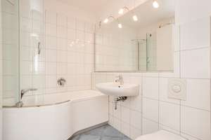 Traumhafte Dachterrasse & sofort verfügbar: 
Hochwertige Studio-Wohnung in Havel‑Nähe in Berlin – Die vollständige Adresse der Immobilie erhältst du vom Anbieter., 14055 Westend, Berlin – Vorschaubild 5