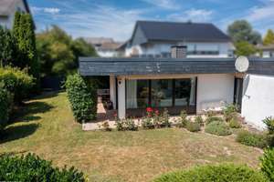 Markanter Bungalow mit Ausblick und überraschend großem Raumprogramm – Die vollständige Adresse der Immobilie erhältst du vom Anbieter., 55469 Simmern/Hunsrück – Vorschaubild 3