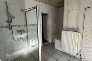 Schönes Einfamilienhaus in zentraler Lage mit Garten und Garage – Die vollständige Adresse der Immobilie erhältst du vom Anbieter., 35789 Weilmünster – Vorschaubild 12