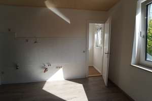 Schöne 4 Zimmer ca. 90 qm Wohnfläche, 2 Stock, in Beste Lage St.-Johannis renoviert – Die vollständige Adresse der Immobilie erhältst du vom Anbieter., 90419 Sandberg, Nürnberg – Vorschaubild 9