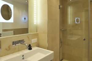 Exklusiv ausgestattetes und modern möbliertes 2-Zimmer-Apartment – Groß-Nabas-Str. 0, 81827 Waldtrudering, München – Vorschaubild 8