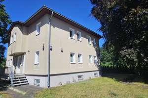 Viel Platz für die ganze Familie: Großzügiges Einfamilienhaus in Französisch-Buchholz
