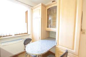Sonniges Reihenhaus in absolut ruhiger Lage in Puchheim, 5 Zimmer+ Bad+ 2 WCs + Südbalkon+ Südgarten – 82178 Puchheim – Vorschaubild 9