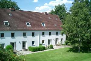 Vermietete 2 Zimmer- Ergeschosswohnung mit großer Terrasse