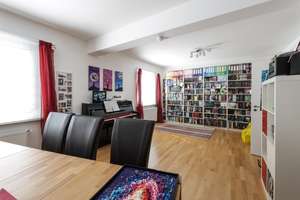 Property thumbnail 9