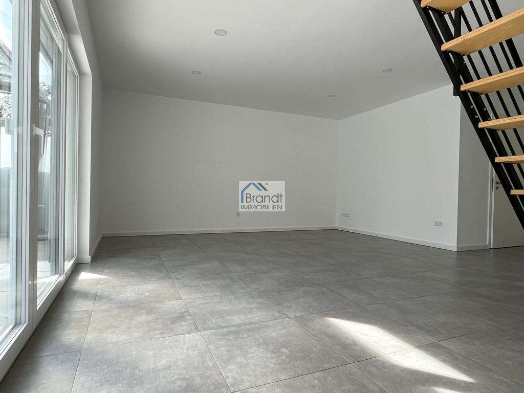 Immobilie in Rosdorf - Lichtdurchflutete 3-Zimmer-Wohnung, traumhafte Dachterrasse und niedrigen Energiekosten in Rosdorf! - Bild 4