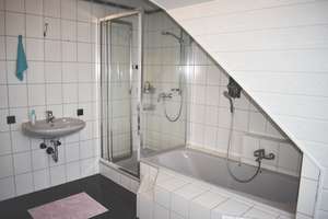 Borken-Trockenerfurth: Bezugfreies MFH mit 3 WE mit Sauna, Halle (100 m²) und großem Garten – Die vollständige Adresse der Immobilie erhältst du vom Anbieter., 34582 Borken (Hessen) – Vorschaubild 22