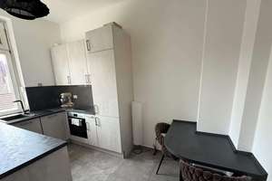 Stilvoll möbliertes 1-Zimmer-Apartment in beliebter Lage in Durlach – Die vollständige Adresse der Immobilie erhältst du vom Anbieter., 76227 Durlach, Karlsruhe – Vorschaubild 2