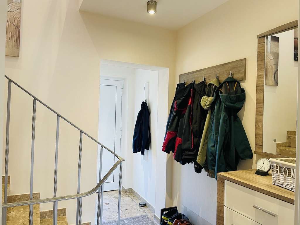 Immobilie in Grebenstein - Gepflegtes Einfamilienhaus in schöner Wohnlage von Grebenstein - Bild 4