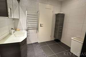 Property thumbnail 9