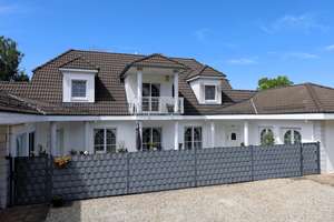 Imposantes Haus mit separater Wohnung und großem Garten – 89356 Haldenwang – Vorschaubild 6