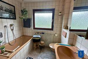 Wohnen auf der Alb, gemütliche 2,5-Zimmer-Wohnung mit Holzofen, Balkon und Stellplatz – Die vollständige Adresse der Immobilie erhältst du vom Anbieter., 72574 Bad Urach – Vorschaubild 10