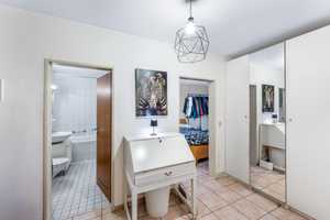 Mit Tiefgaragenstellplatz: Gut geschnittene 2-Zimmer-Wohnung – München – Vorschaubild 4