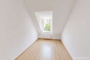 Niedrige Provision: Heidelberger Altbaucharme mit Weitblick – 6 Zimmer und Balkon zum Philosophenweg – 69117 Altstadt, Heidelberg – Vorschaubild 2