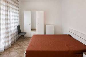 Charmante Altbauwohnung mit grünem Balkon & hohen Decken  – Die vollständige Adresse der Immobilie erhältst du vom Anbieter., 70435 Zuffenhausen-Mönchsberg, Stuttgart – Vorschaubild 6