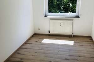 Wohnung nur bis April 2028 - 4 Zimmer-Wohnung mit EBK – Südring 94, 55128 Bretzenheim, Mainz – Vorschaubild 6