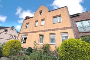 Mehrfamilienhaus mit viel Potenzial unweit von der Schwentine !
- freie Wohnungen ab 01/2026 - – Die vollständige Adresse der Immobilie erhältst du vom Anbieter., 24148 Wellingdorf, Kiel – Vorschaubild 3