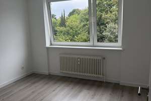  2-Zimmer-Wohnung mit Balkon & Stellplatz zu vermieten.  Hamburg Lokstedt  – Oddernskamp 25, 22529 Lokstedt, Hamburg – Vorschaubild 3