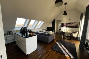 Lichtdurchflutetes Penthouse mit Dachterrasse in zentraler Lage von Obertshausen