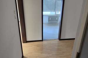 Bonn - Auerberg - helle, schön geschnittene 3 Zimmer Wohnung mit großem Balkon – Die vollständige Adresse der Immobilie erhältst du vom Anbieter., 53117 Auerberg, Bonn – Vorschaubild 9