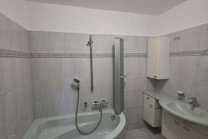 Großzügige 4 Zimmer ETW mit Balkon & PKW Stellplatz  in Vohwinkel ! – Dasnöckel 3, 42329 Vohwinkel, Wuppertal – Vorschaubild 16