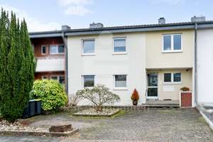 Haus mit verschiedenen Nutzungsmöglichkeiten und Traumgarten in zentraler Lage!