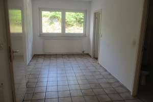 3 bis 4 Zimmer mit Balkon, 2. OG m. Aufzug, Hemer, Unter dem Asenberg 3 – Unter dem Asenberg 3, 58675 Hemer – Vorschaubild 4