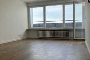 2-Zimmer-Wohnung mit Loggia und Weitblick in Leverkusen-Wiesdorf – Friedrich-ebert-str 27b, 51373 Leverkusen – Vorschaubild 1