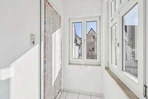 Denkmalgeschützte 4-Zimmer-Altbauwohnung im 1.OG zentral in Stuttgart-Degerloch – Die vollständige Adresse der Immobilie erhältst du vom Anbieter., 70597 Degerloch (Ortsteil), Stuttgart – Vorschaubild 2